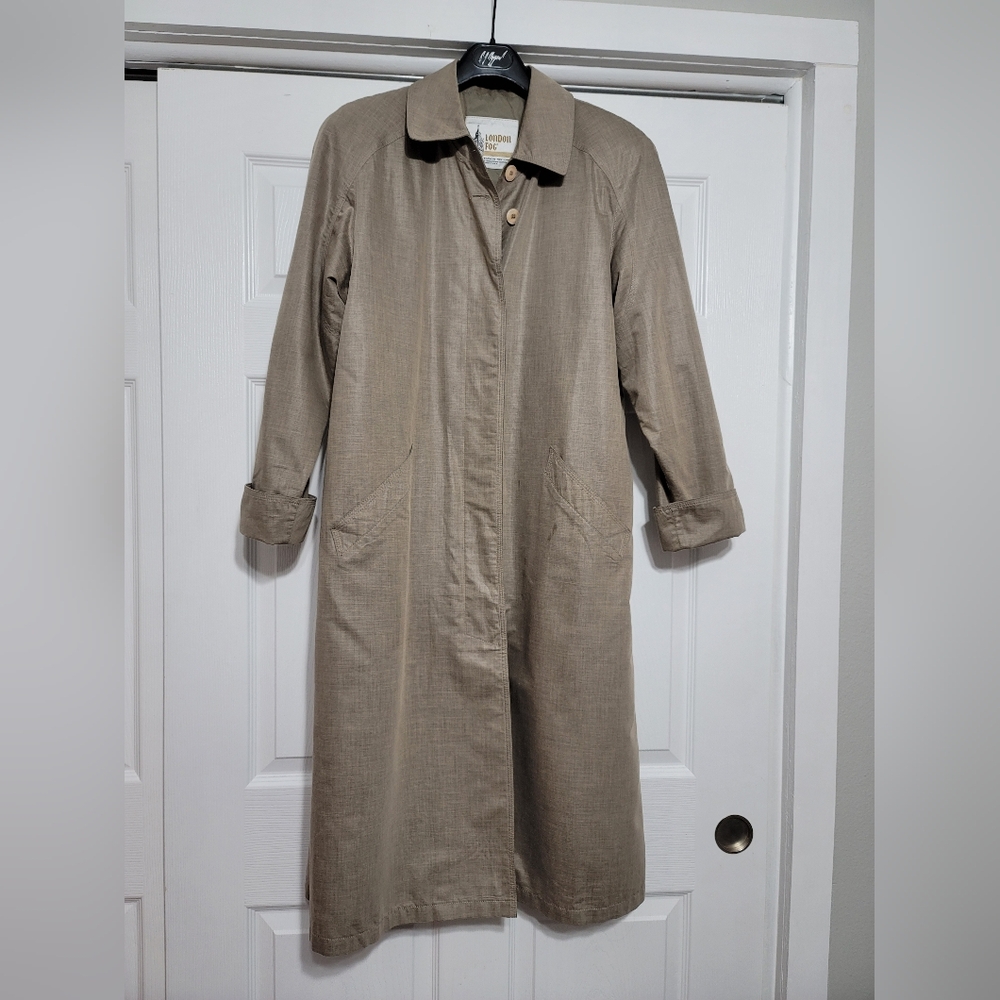 London Fog Vintage Trench Coat Long Lined Women's Size XL (4 Reg)  Beige Pockets